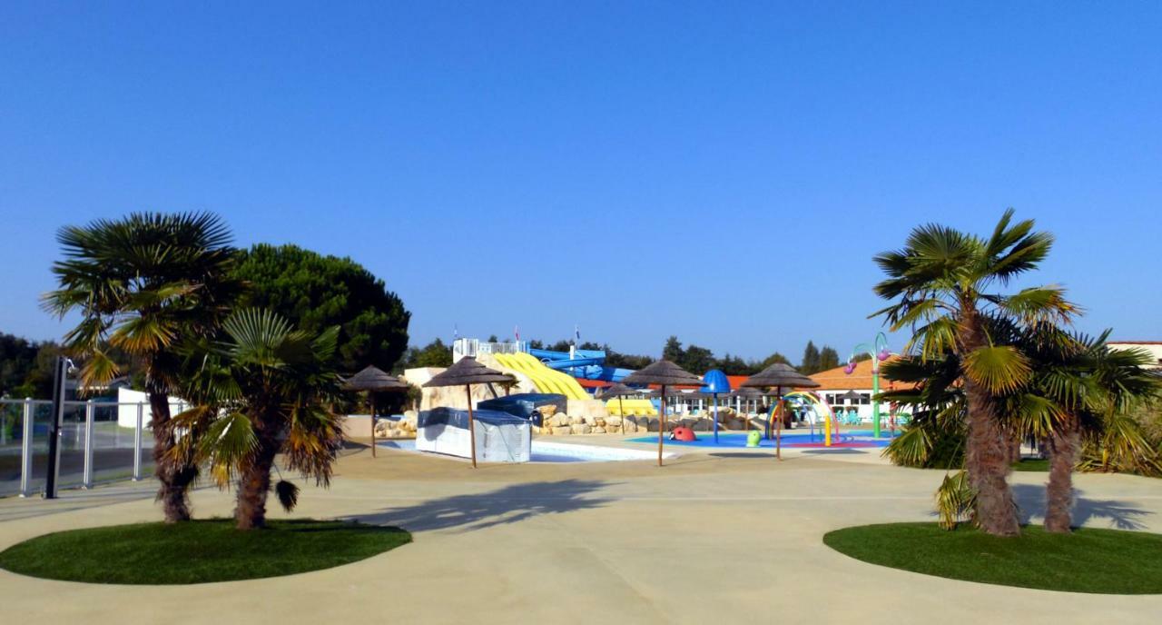 Camping Les Charmettes- Les Mathes Exterior foto